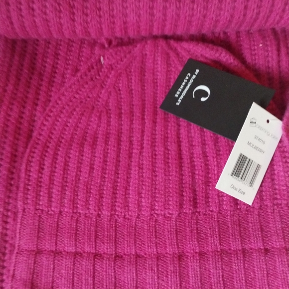 C by Bloomingdale's 100% Cashmere Rib Knit Scarf and Hat Set - Exclusive Bloomin - Picture 5 of 6